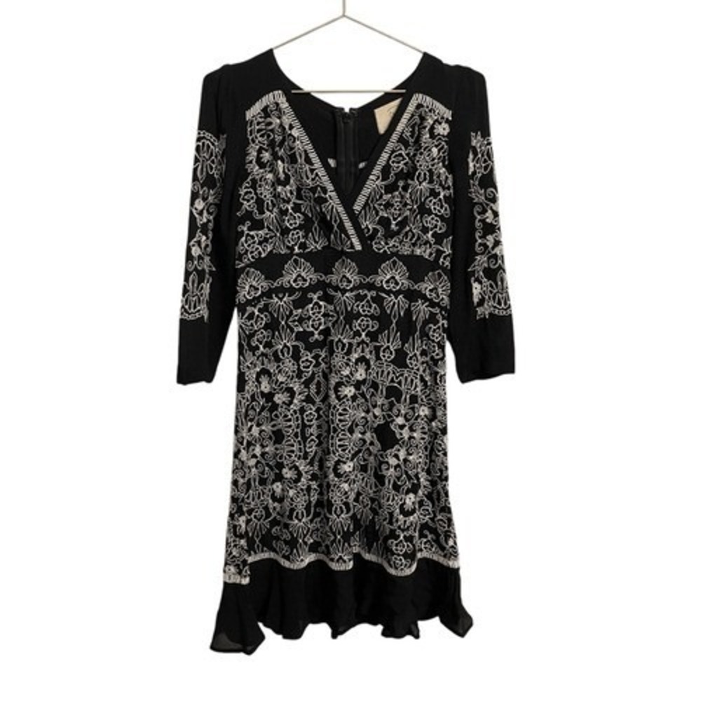 Vanessa Virginia Anthropologie Black Embroidered Floral Boho Mini Dress Size 2